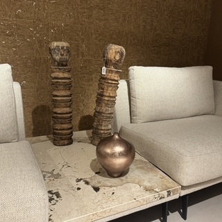 2x Houten beeld en vaas Raw Interiors en WP